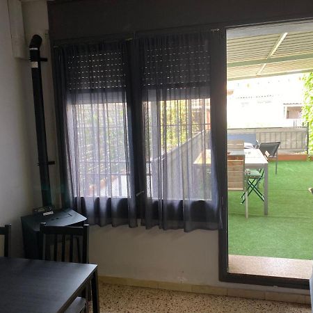 Apartamento Entero Con Terraza En El Centro De 루비 외부 사진