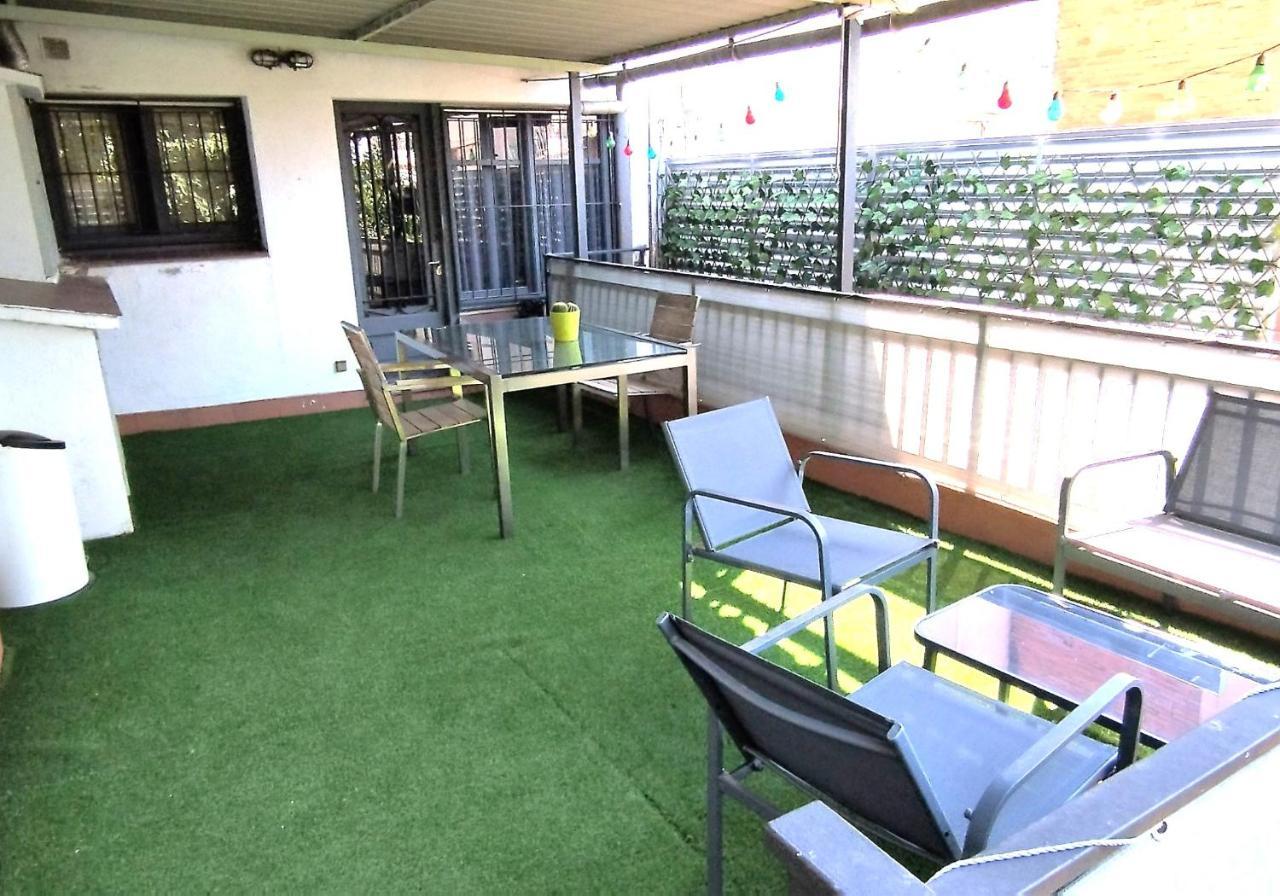 Apartamento Entero Con Terraza En El Centro De 루비 외부 사진